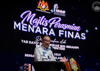 Industri tidak adil, memeras antara punca tragedi hidup seniman terdahulu — Anwar
